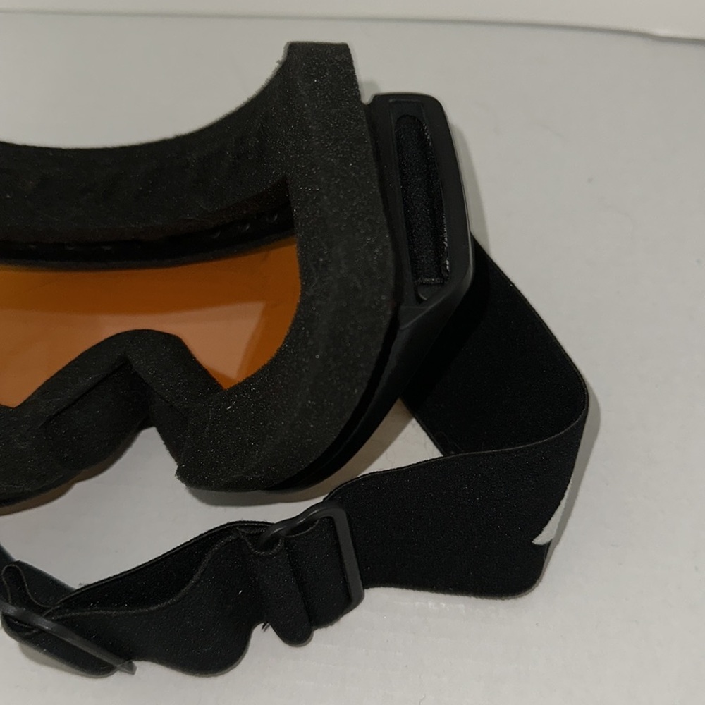 Smith Goggles With Adjustable Strap - image 6